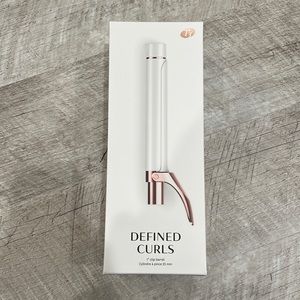 T3 Defined Curls 1” Clip Barrel